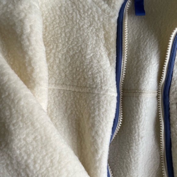 Womens size small Patagonia fleece - Picture 2 of 5